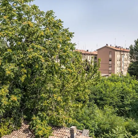 Emilia Essence 게스트하우스