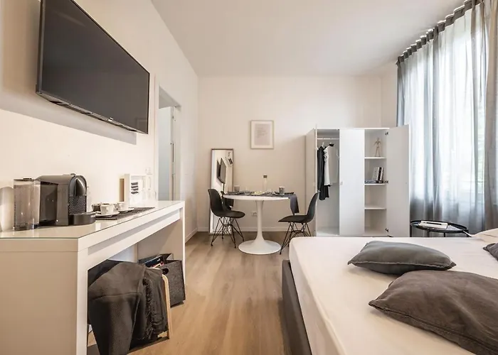 Emilia Essence 3* مودينا