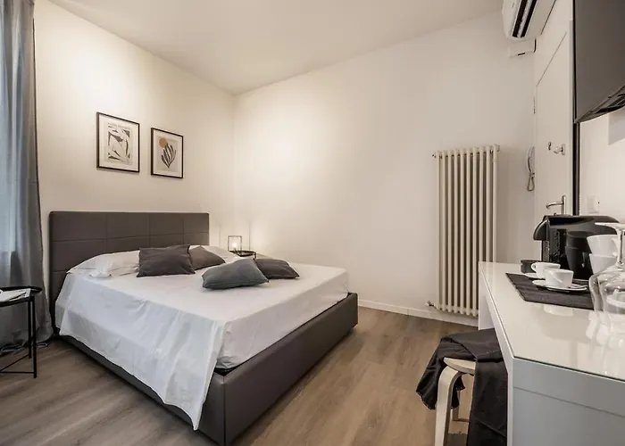 Emilia Essence Modena