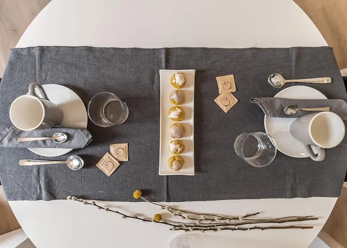 Emilia Essence بيت ضيافة 3*